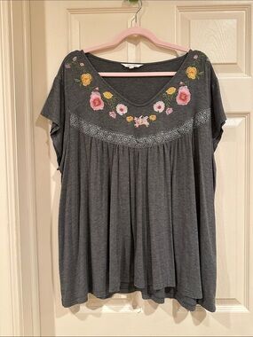 Amaryllis Charcoal Embroidered Floral V-Neck Tunic